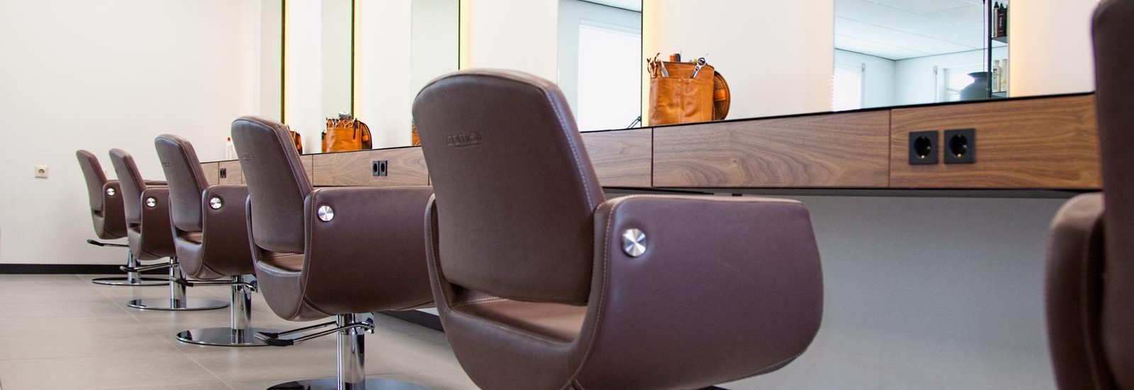 kapsalon AUDRY behandelstoelen